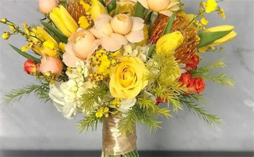 精致属鼠女孩的魅力与时尚指南