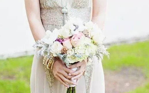 假从儿格女命的成立条件(假从儿格女命的特点)