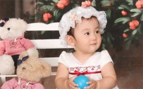 黄姓男宝的独特新颖名字精选，给宝宝一个好名字